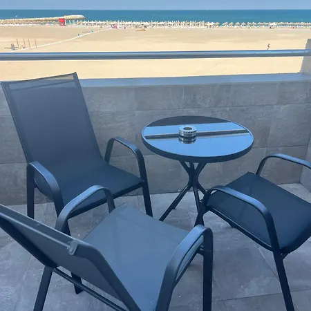 Appartement La Playa - Situat Pe Plaja Cu La Mare