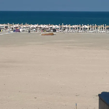 La Playa - Situat Pe Plaja Cu La Mare Eforie Nord