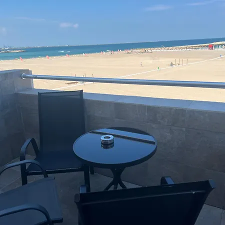 La Playa - Situat Pe Plaja Cu La Mare Appartement *
